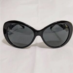 Versace 4256-B Triple Medusa sunglasses like new shape